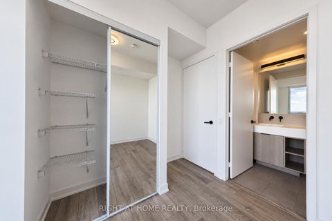 Photo 27 at 4013 - 108 Peter Street, Waterfront Communities C1, Toronto