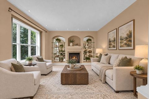 Photo 3 at 5 Sandringham Drive, Shore, Barrie