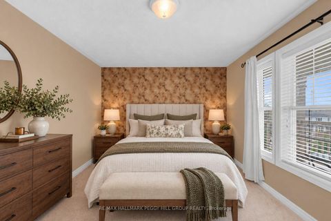 Photo 8 at 5 Sandringham Drive, Shore, Barrie