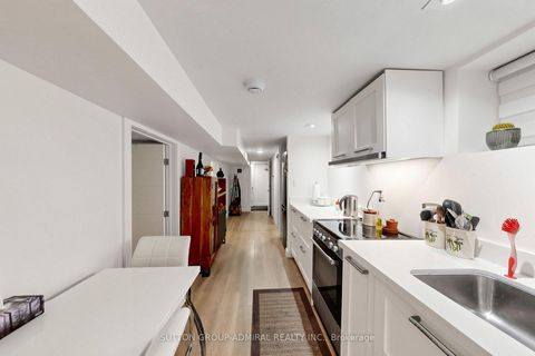 Photo 33 at 676 Vaughan Road, Oakwood Village, Toronto