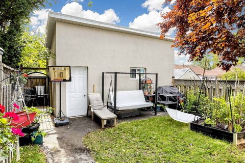 Photo 41 at 676 Vaughan Road, Oakwood Village, Toronto