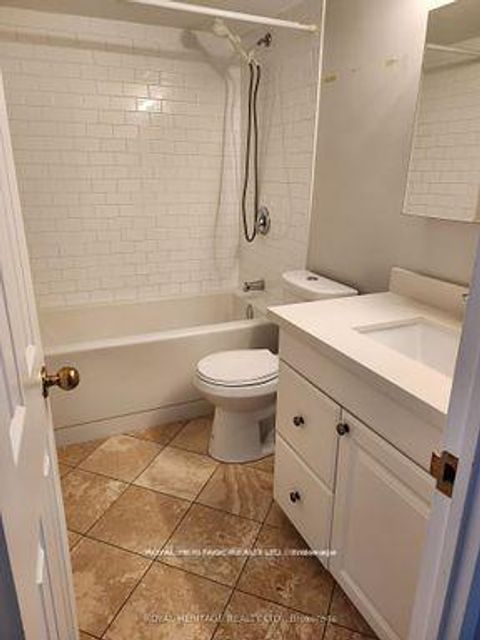 Photo 7 at 2307 - 55 Centre Avenue, Bay Street Corridor, Toronto