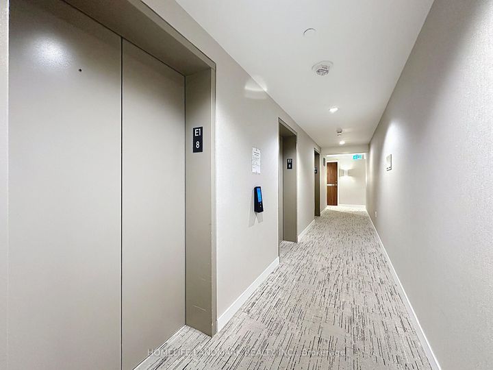 Photo 5 at 801 - 95 Mcmahon Drive, Bayview Village, Toronto