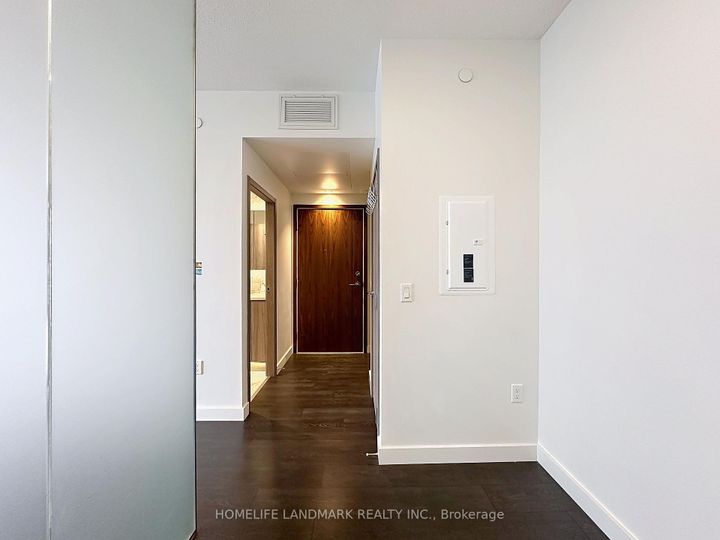 Photo 6 at 801 - 95 Mcmahon Drive, Bayview Village, Toronto
