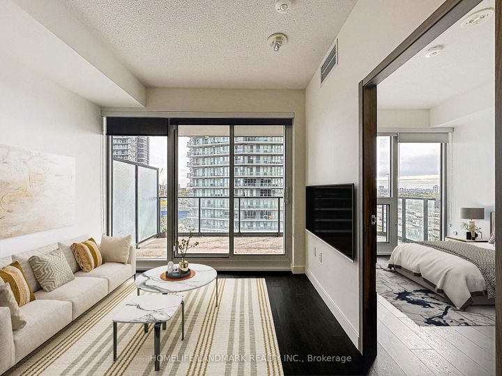 Photo 13 at 801 - 95 Mcmahon Drive, Bayview Village, Toronto