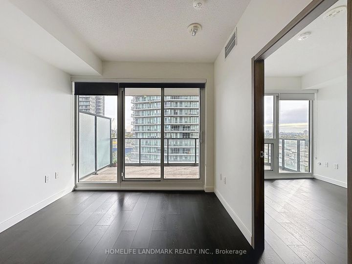 Photo 14 at 801 - 95 Mcmahon Drive, Bayview Village, Toronto