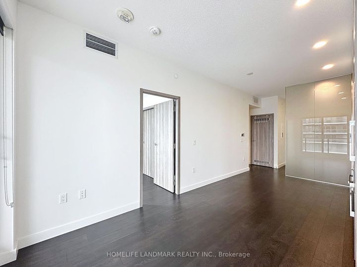 Photo 25 at 801 - 95 Mcmahon Drive, Bayview Village, Toronto