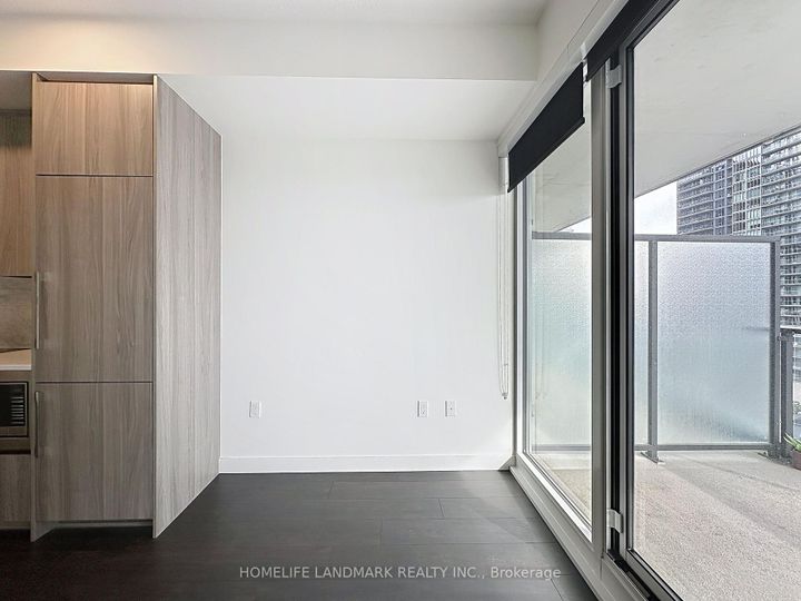 Photo 27 at 801 - 95 Mcmahon Drive, Bayview Village, Toronto
