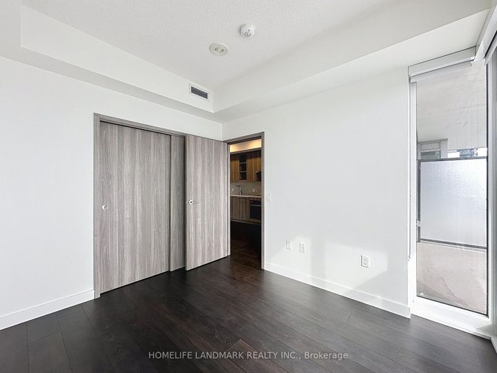 Photo 32 at 801 - 95 Mcmahon Drive, Bayview Village, Toronto