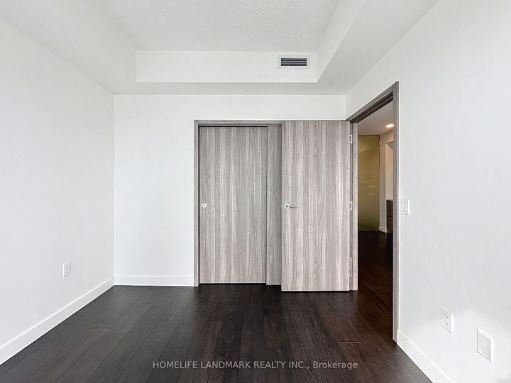 Photo 33 at 801 - 95 Mcmahon Drive, Bayview Village, Toronto