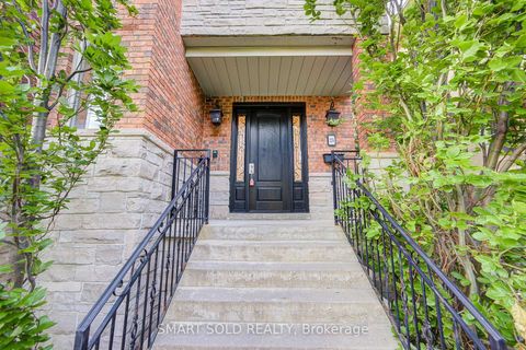 Photo 5 at 25 Oak Avenue, South Richvale, Richmond Hill
