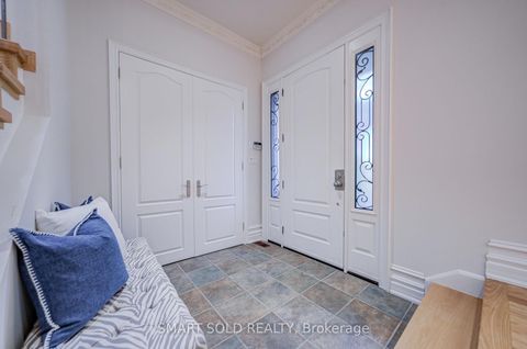 Photo 6 at 25 Oak Avenue, South Richvale, Richmond Hill