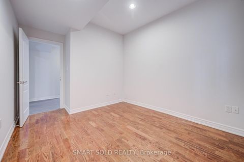 Photo 45 at 25 Oak Avenue, South Richvale, Richmond Hill