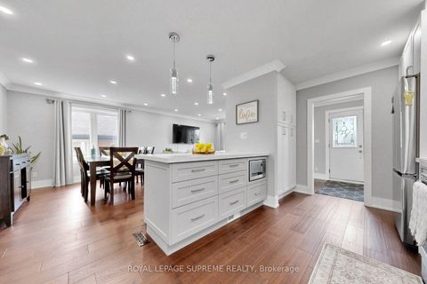 Photo 16 at 465 Maple Leaf Drive, Maple Leaf, Toronto
