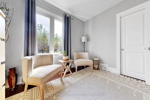 Photo 26 at 465 Maple Leaf Drive, Maple Leaf, Toronto