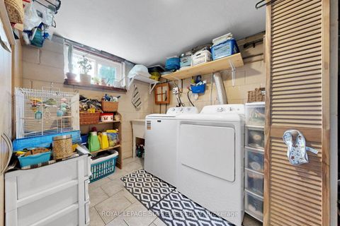 Photo 35 at 465 Maple Leaf Drive, Maple Leaf, Toronto