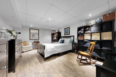 Photo 36 at 465 Maple Leaf Drive, Maple Leaf, Toronto