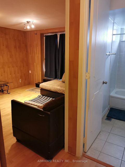 Photo 12 at 20 Lisburn Crescent, Don Valley Village, Toronto
