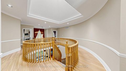 Photo 14 at 15 Ridgley Court, Bayview Hill, Richmond Hill