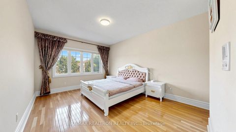 Photo 20 at 15 Ridgley Court, Bayview Hill, Richmond Hill