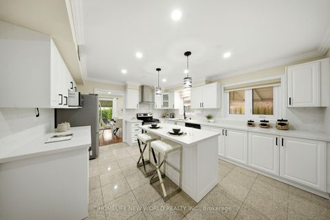 Photo 11 at 18 Dolan Gate, Don Valley Village, Toronto
