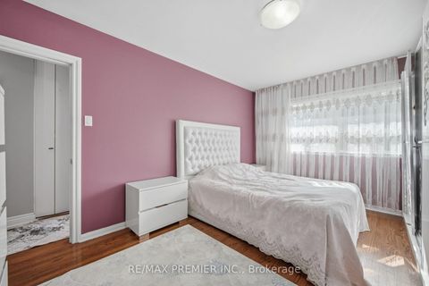 Photo 16 at 91 Wigmore Drive, Victoria Village, Toronto