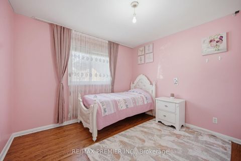 Photo 20 at 91 Wigmore Drive, Victoria Village, Toronto