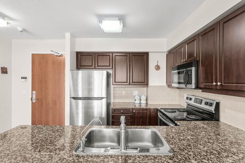 Photo 6 at 711 - 1403 Royal York Road, Humber Heights, Toronto