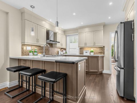 Photo 9 at 635 Glenholme Avenue, Oakwood Village, Toronto