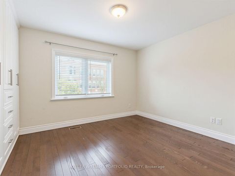 Photo 20 at 635 Glenholme Avenue, Oakwood Village, Toronto