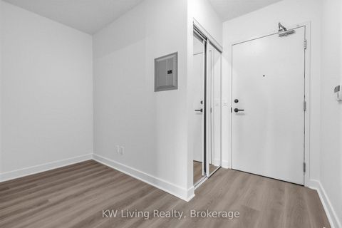 Photo 2 at 819 - 120 Dallimore Circle, Don Mills, Toronto