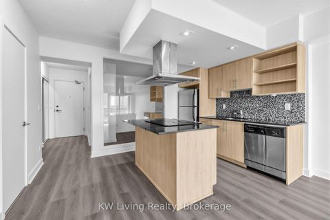 Photo 11 at 819 - 120 Dallimore Circle, Don Mills, Toronto