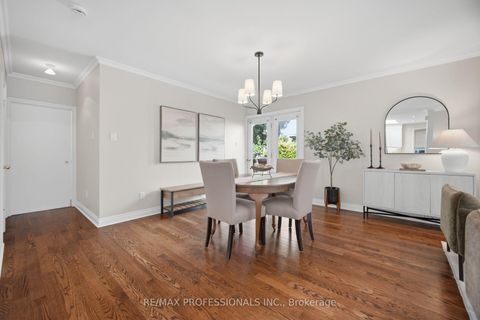 Photo 6 at 8 Beaverbrook Avenue, Rosethorn, Toronto