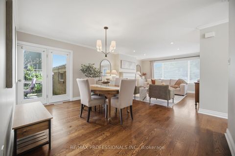 Photo 7 at 8 Beaverbrook Avenue, Rosethorn, Toronto
