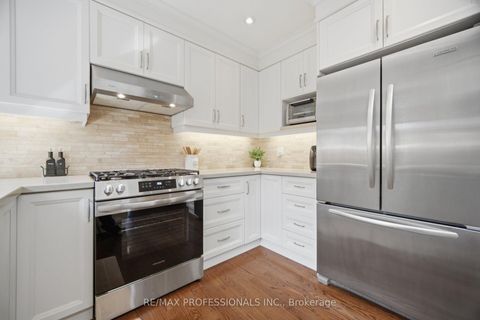 Photo 12 at 8 Beaverbrook Avenue, Rosethorn, Toronto