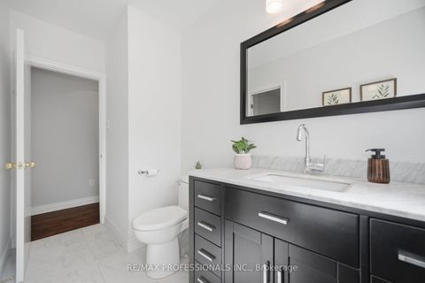 Photo 22 at 8 Beaverbrook Avenue, Rosethorn, Toronto