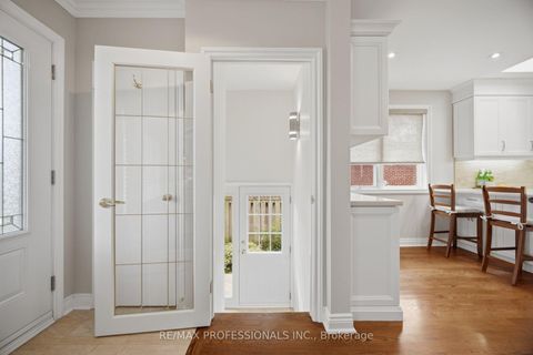 Photo 23 at 8 Beaverbrook Avenue, Rosethorn, Toronto