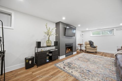 Photo 26 at 8 Beaverbrook Avenue, Rosethorn, Toronto