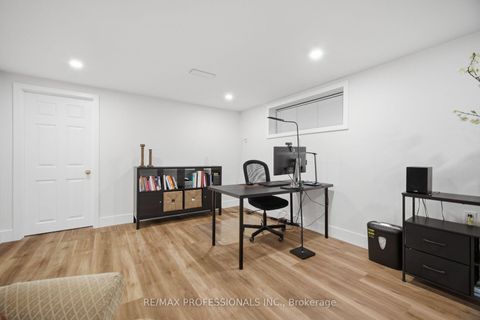 Photo 28 at 8 Beaverbrook Avenue, Rosethorn, Toronto