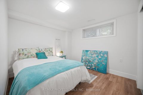 Photo 30 at 8 Beaverbrook Avenue, Rosethorn, Toronto