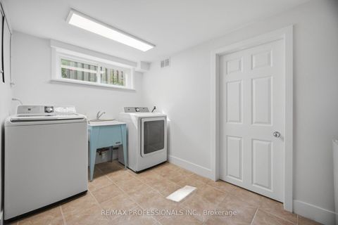 Photo 35 at 8 Beaverbrook Avenue, Rosethorn, Toronto
