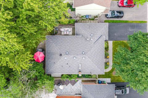 Photo 45 at 8 Beaverbrook Avenue, Rosethorn, Toronto