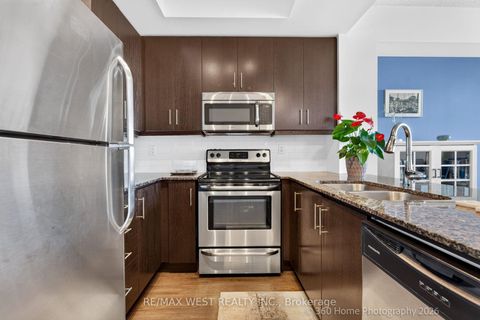 Photo 2 at 631 - 15 James Findlay Way, CFB, Toronto