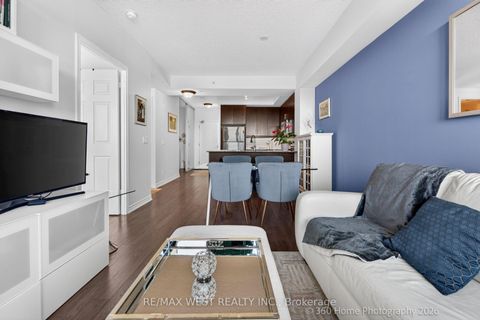 Photo 10 at 631 - 15 James Findlay Way, CFB, Toronto