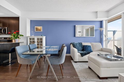 Photo 11 at 631 - 15 James Findlay Way, CFB, Toronto