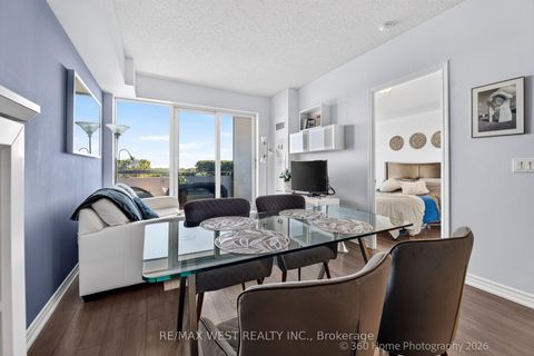 Photo 12 at 631 - 15 James Findlay Way, CFB, Toronto