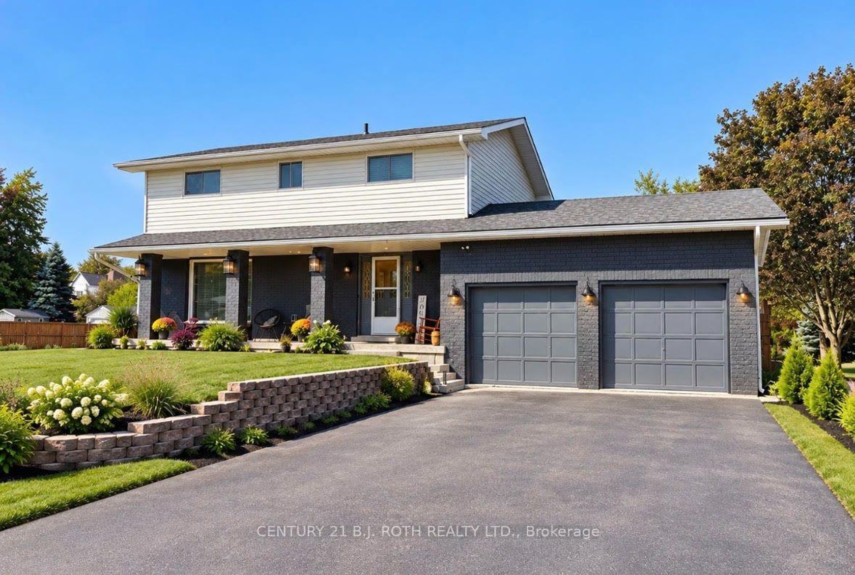 62 George Street E, Creemore, Clearview photo number 2
