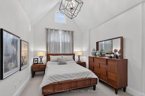 Photo 36 at 12 Mary Natasha Court, Kleinburg, Vaughan