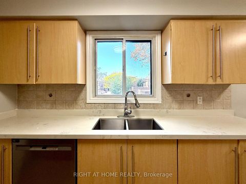Photo 11 at 70 Spire Hillway Way, Hillcrest Village, Toronto