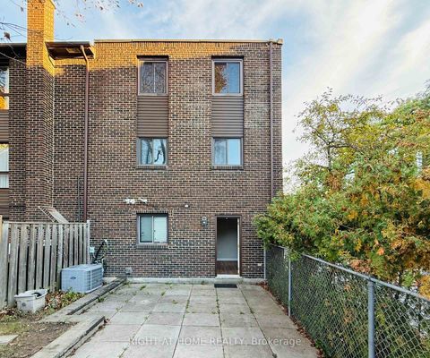 Photo 27 at 70 Spire Hillway Way, Hillcrest Village, Toronto